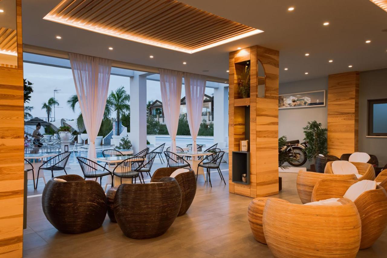 Residence Porto Ulisse Parghelia Eksteriør bilde